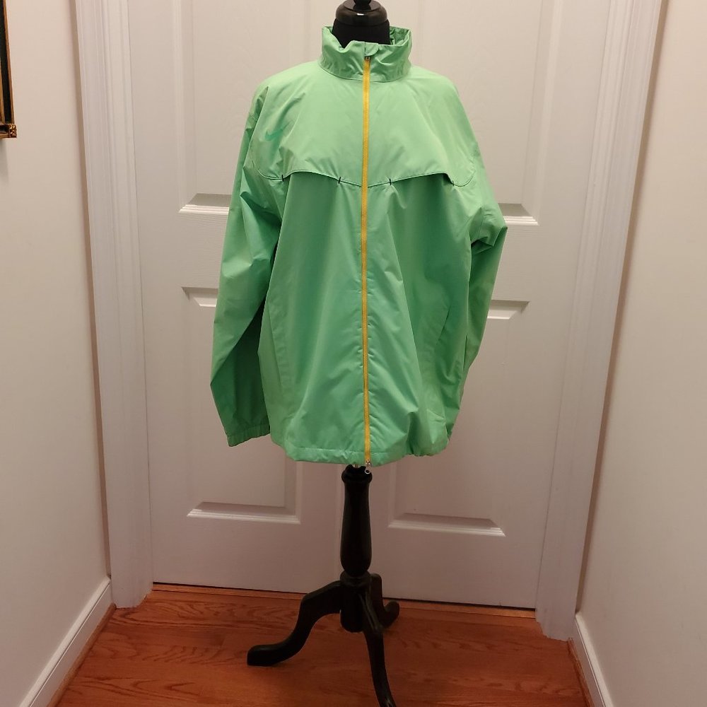 NikeGolf Storm-Fit green windbreaker Large